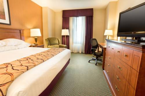 Imagen de la habitación del Hotel Drury Inn and Suites Charlotte Northlake. Foto 5