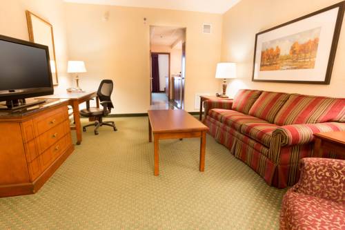 Imagen de la habitación del Hotel Drury Inn and Suites Charlotte Northlake. Foto 7