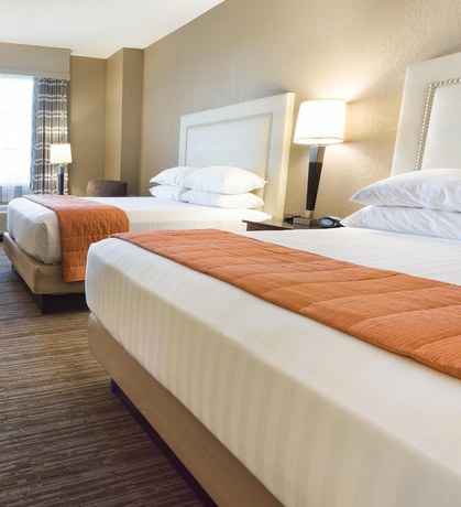 Imagen de la habitación del Hotel Drury Inn and Suites Cincinnati Sharonville. Foto 7