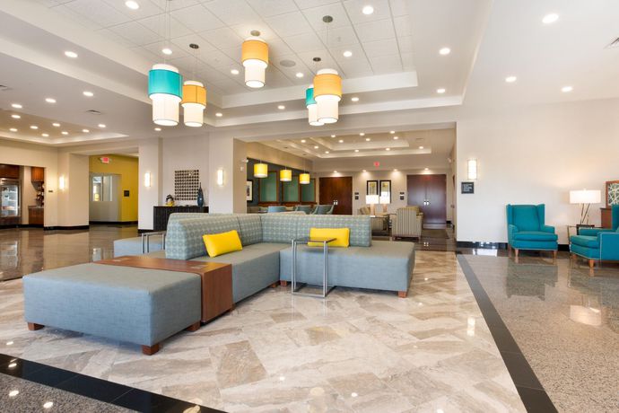 Imagen de los interiores del Hotel Drury Inn and Suites Colorado Springs Near The Air Force Academy. Foto 13