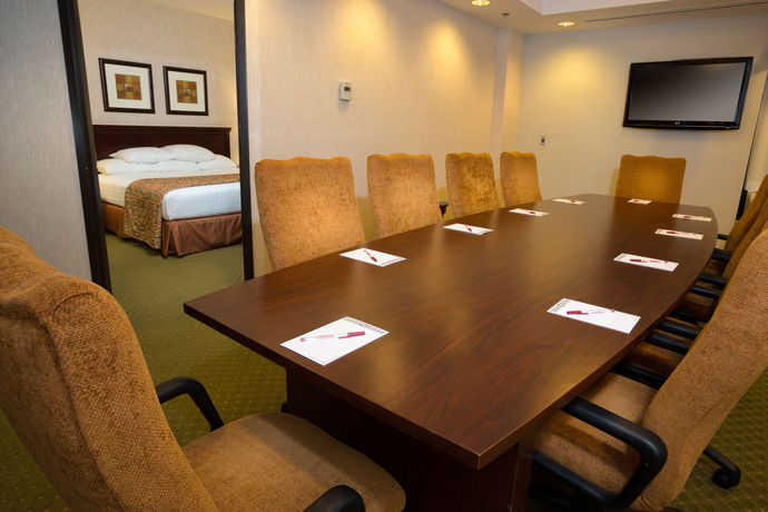 Imagen de los interiores del Hotel Drury Inn and Suites Columbia Stadium Boulevard. Foto 10