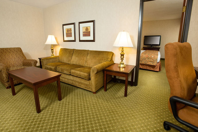 Imagen de los interiores del Hotel Drury Inn and Suites Columbia Stadium Boulevard. Foto 11
