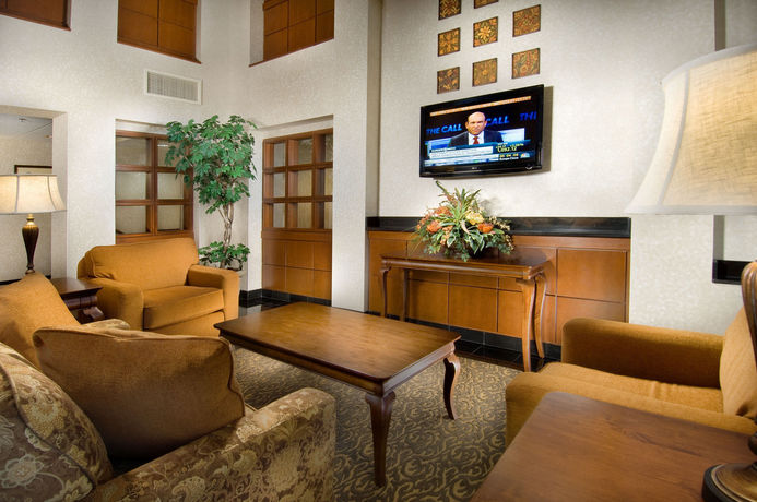 Imagen de los interiores del Hotel Drury Inn and Suites Columbia Stadium Boulevard. Foto 12