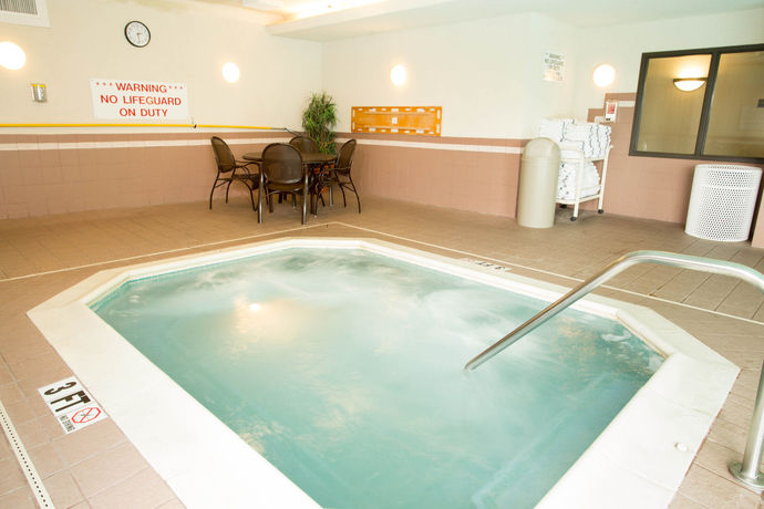 Imagen de la piscina del Hotel Drury Inn and Suites Columbus Dublin. Foto 15
