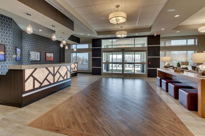 Imagen de los interiores del Hotel Drury Inn and Suites Columbus Polaris. Foto 16