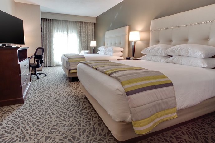 Imagen de la habitación del Hotel Drury Inn and Suites Columbus Polaris. Foto 10