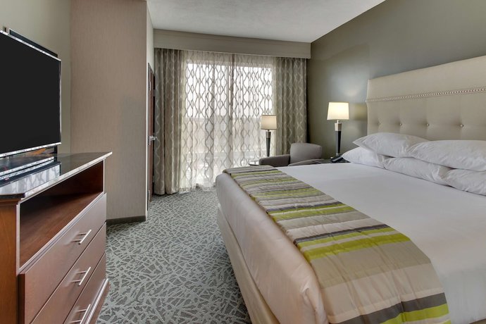 Imagen de la habitación del Hotel Drury Inn and Suites Columbus Polaris. Foto 11