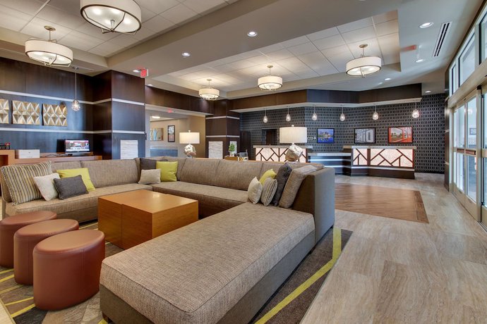 Imagen de los interiores del Hotel Drury Inn and Suites Columbus Polaris. Foto 19