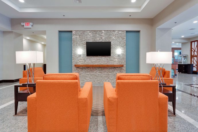 Imagen de los interiores del Hotel Drury Inn and Suites Fort Myers Airport FGCU. Foto 17