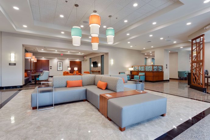 Imagen de los interiores del Hotel Drury Inn and Suites Fort Myers Airport FGCU. Foto 18