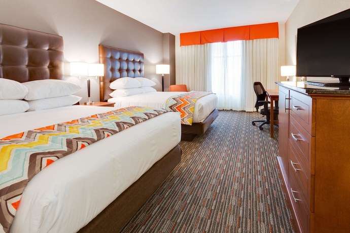Imagen de la habitación del Hotel Drury Inn and Suites Fort Myers Airport FGCU. Foto 14