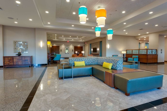 Imagen de los interiores del Hotel Drury Inn and Suites Gainesville. Foto 16