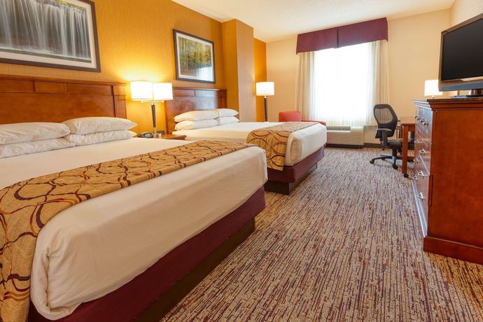 Imagen de la habitación del Hotel Drury Inn and Suites Indianapolis Northeast. Foto 7