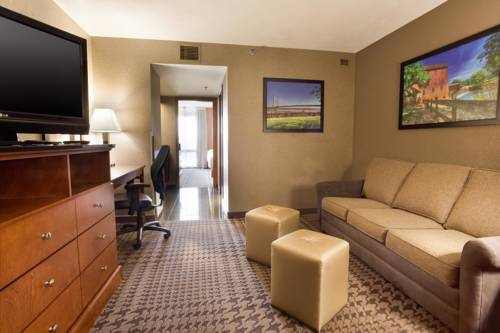 Imagen de la habitación del Hotel Drury Inn and Suites Jackson Mo. Foto 4