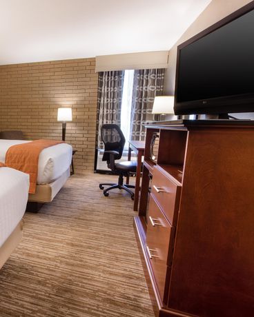 Imagen de la habitación del Hotel Drury Inn and Suites Kansas City Airport. Foto 5