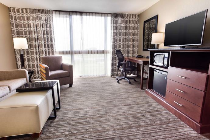 Imagen de la habitación del Hotel Drury Inn and Suites Kansas City Airport. Foto 10