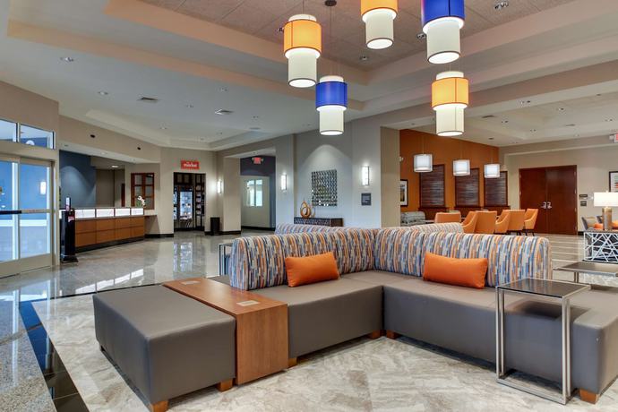 Imagen de los interiores del Hotel Drury Inn and Suites Knoxville West. Foto 15