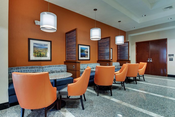 Imagen de los interiores del Hotel Drury Inn and Suites Knoxville West. Foto 19