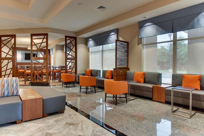Imagen de los interiores del Hotel Drury Inn and Suites Knoxville West. Foto 20