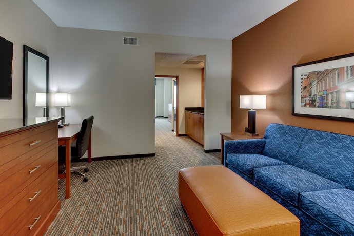 Imagen de la habitación del Hotel Drury Inn and Suites Lafayette, IN. Foto 8