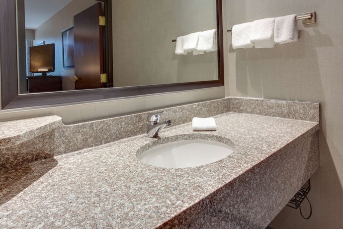 Imagen de la habitación del Hotel Drury Inn and Suites Louisville East. Foto 7