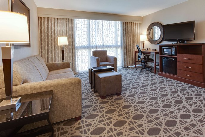 Imagen de la habitación del Hotel Drury Inn and Suites Louisville East. Foto 9