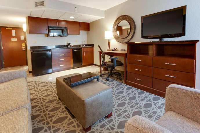 Imagen de la habitación del Hotel Drury Inn and Suites Louisville East. Foto 15