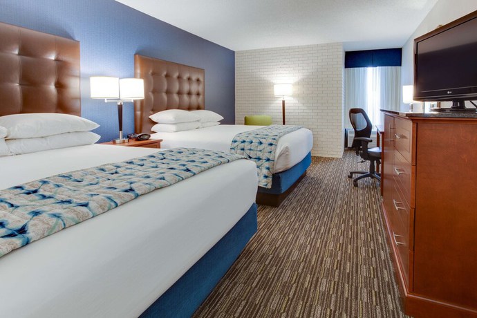 Imagen de la habitación del Hotel Drury Inn and Suites Nashville Airport. Foto 3