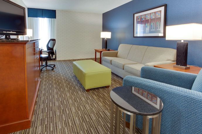 Imagen de la habitación del Hotel Drury Inn and Suites Nashville Airport. Foto 14