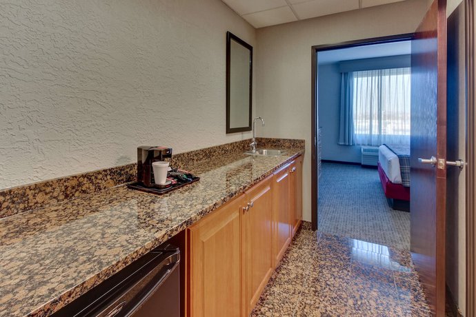 Imagen de la habitación del Hotel Drury Inn and Suites Phoenix Happy Valley. Foto 12