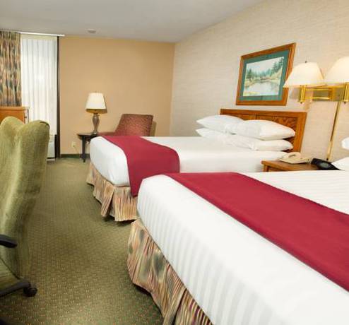Imagen de la habitación del Hotel Drury Inn and Suites Poplar Bluff. Foto 8