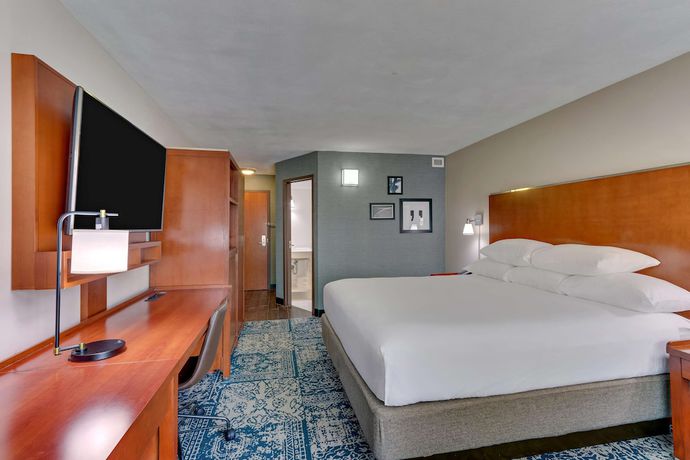 Imagen de la habitación del Hotel Drury Inn and Suites San Antonio Airport. Foto 8