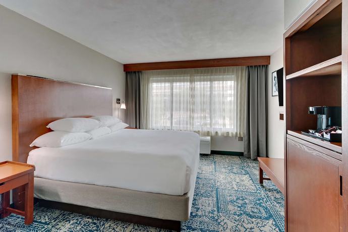 Imagen de la habitación del Hotel Drury Inn and Suites San Antonio Airport. Foto 10
