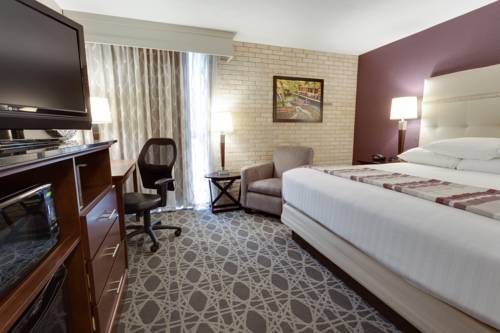 Imagen de la habitación del Hotel Drury Inn and Suites San Antonio Northeast. Foto 5