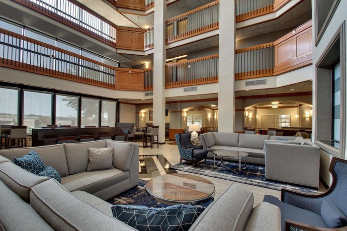 Imagen de los interiores del Hotel Drury Inn and Suites San Antonio Northwest Medical Center. Foto 18