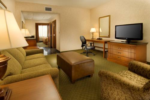 Imagen de la habitación del Hotel Drury Inn and Suites St. Louis Arnold. Foto 6