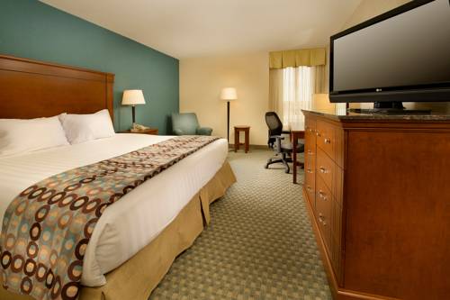 Imagen de la habitación del Hotel Drury Inn and Suites St. Louis St. Peters. Foto 3