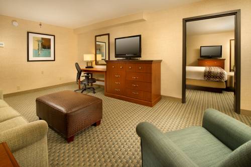 Imagen de la habitación del Hotel Drury Inn and Suites St. Louis St. Peters. Foto 5