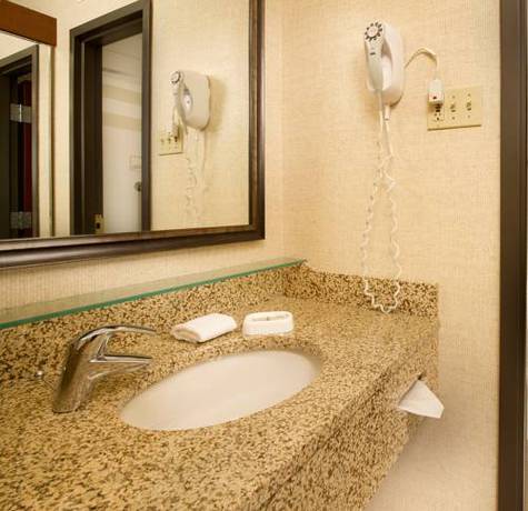 Imagen de la habitación del Hotel Drury Inn and Suites St. Louis St. Peters. Foto 8