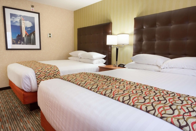 Imagen de la habitación del Hotel Drury Inn and Suites St. Louis Union Station. Foto 6
