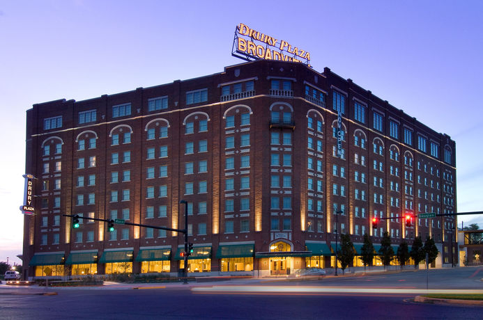 Imagen de los interiores del Hotel Drury Plaza Broadview - Wichita. Foto 12