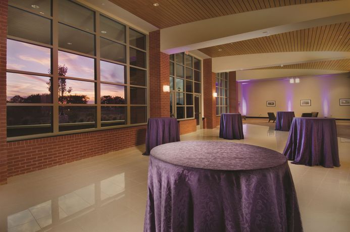Imagen de los interiores del Hotel Drury Plaza Broadview - Wichita. Foto 15