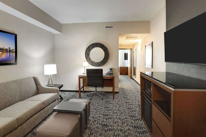 Imagen de la habitación del Hotel Drury Plaza Cincinnati Florence. Foto 4
