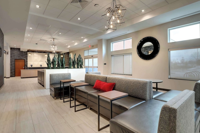Imagen de los interiores del Hotel Drury Plaza Cincinnati Florence. Foto 14