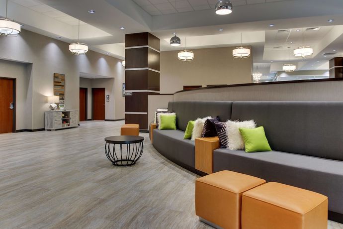 Imagen de los interiores del Hotel Drury Plaza Dallas Richardson. Foto 15