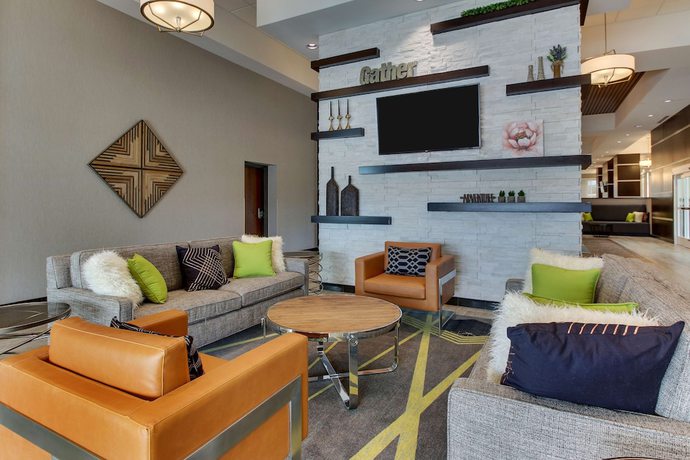 Imagen de los interiores del Hotel Drury Plaza Dallas Richardson. Foto 17