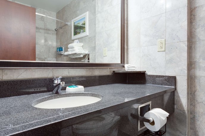 Imagen de la habitación del Hotel Drury Plaza Hotel St. Louis at the Arch. Foto 7