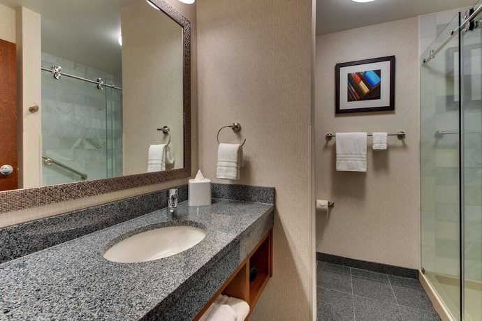 Imagen de la habitación del Hotel Drury Plaza Nashville Downtown. Foto 4
