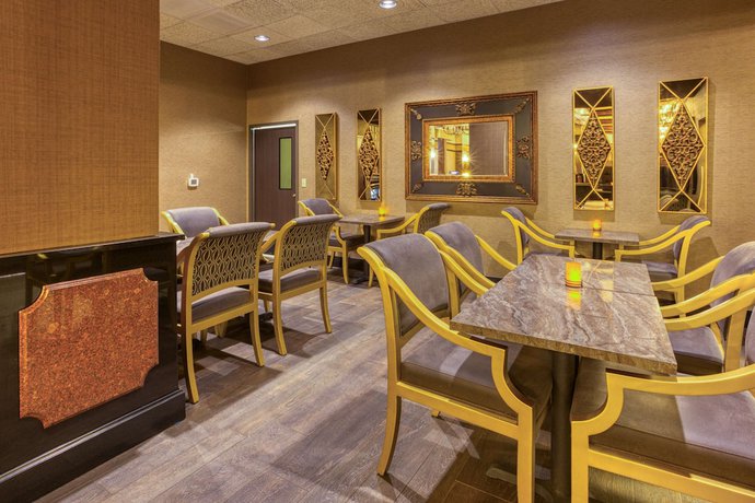 Imagen de los interiores del Hotel Drury Plaza New Orleans. Foto 15