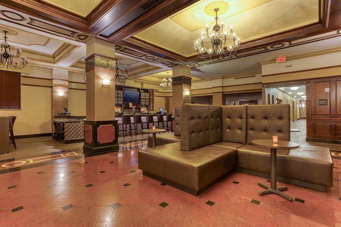 Imagen de los interiores del Hotel Drury Plaza New Orleans. Foto 17
